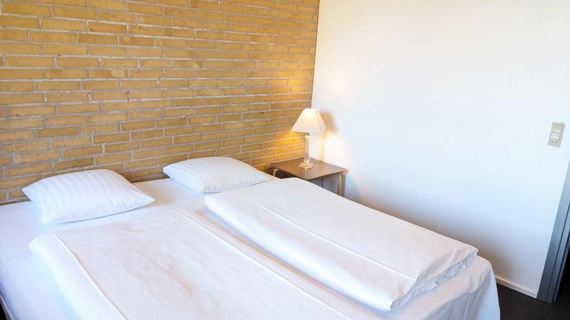 Hotel Svanegarden คอร์เซอร์ ภายนอก รูปภาพ